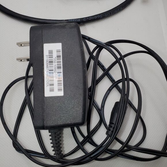 NETGEAR R6020 750 Mbps 4 Port Dual Band WiFi Router - Picture 6 of 7